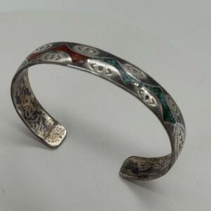 Vintage Southwestern Sterling Silver cuff bracelet turquoise coral chip inlay